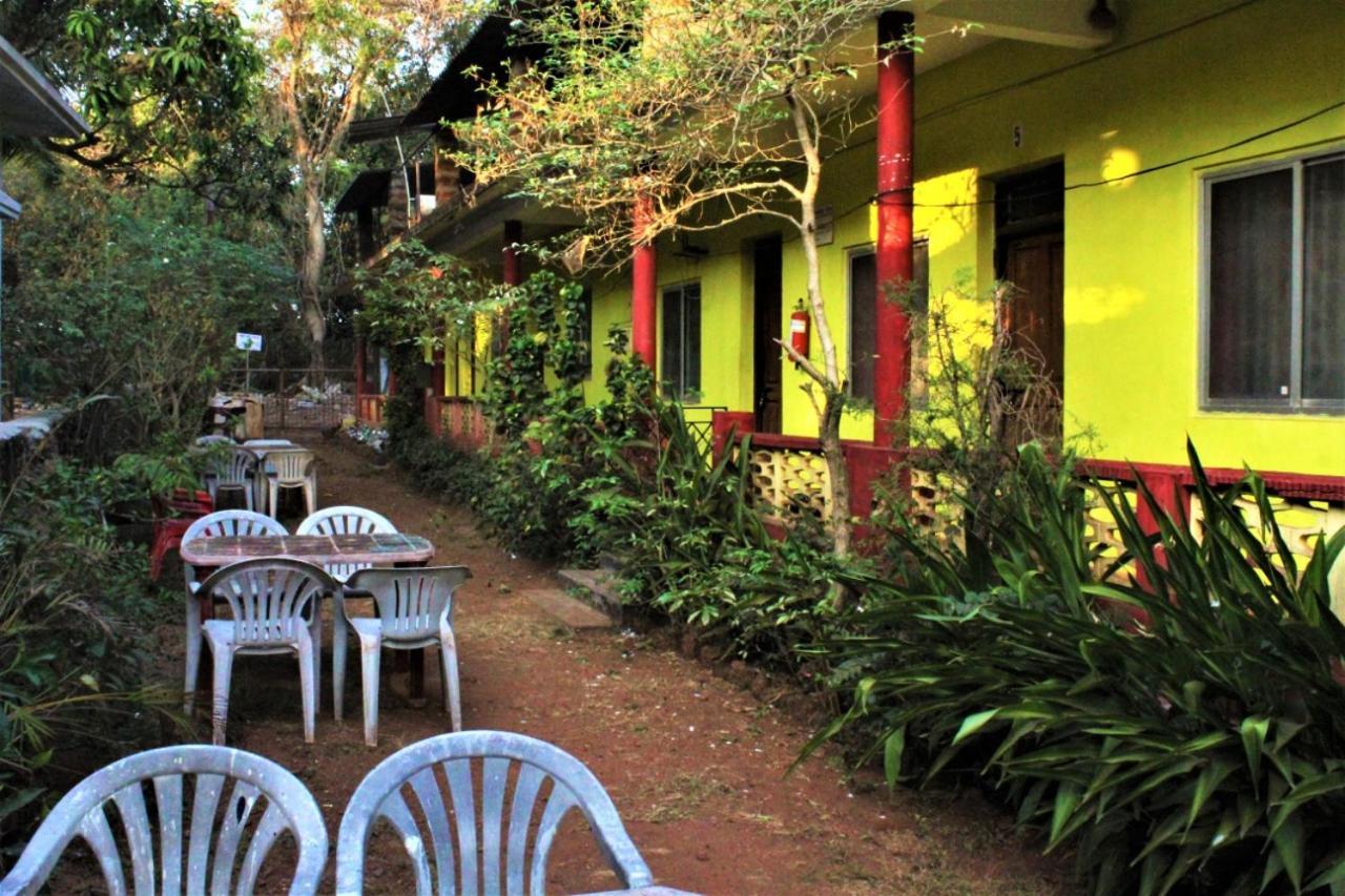 Private Rooms Near Chapora Fort Vagator Exterior foto